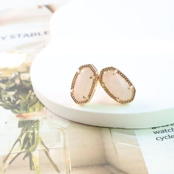 Kendra Scott Ellie Gold Rose Quartz Stud Earrings - Picture 2 of 2